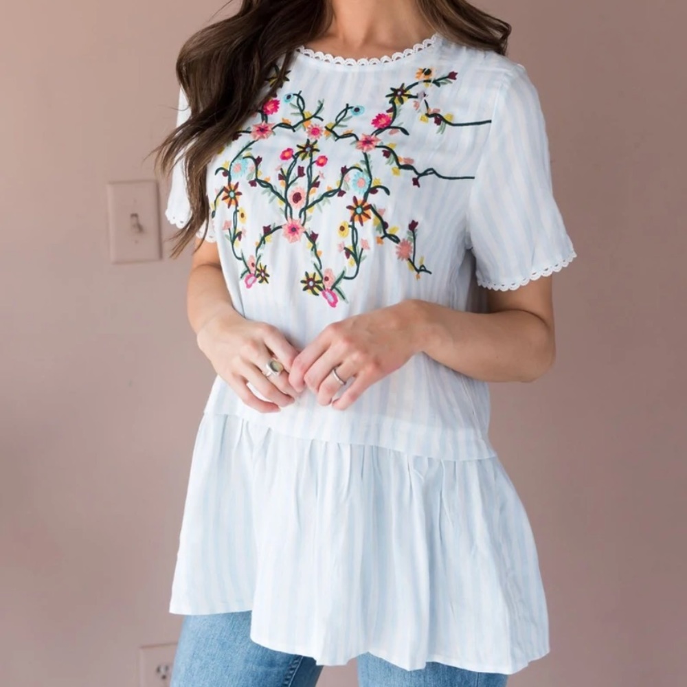 NWT Stylish Stripes Modest Embroidered Blouse • Size L